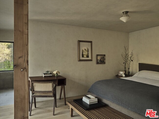 Building Photo - 10420 Lisbon Ln