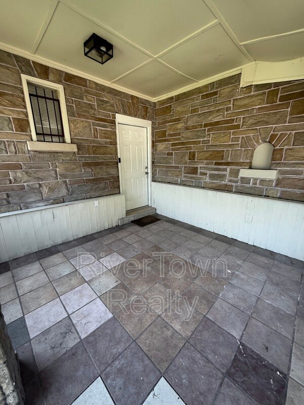 Building Photo - 1305 Tutwiler Ave