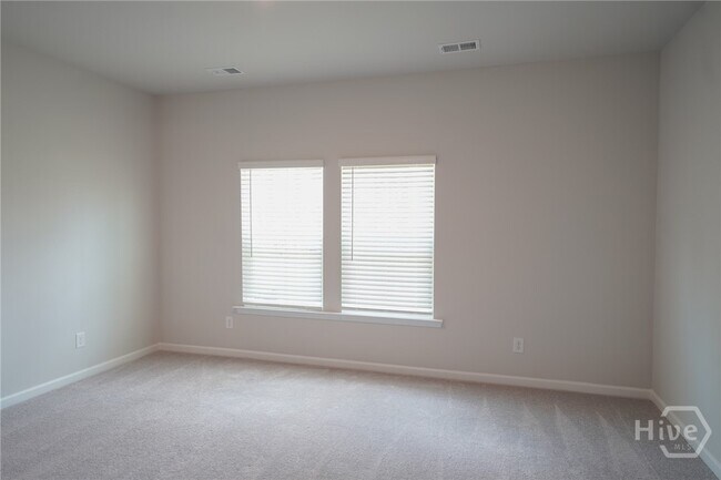 Building Photo - 111 Saltgrass Ln