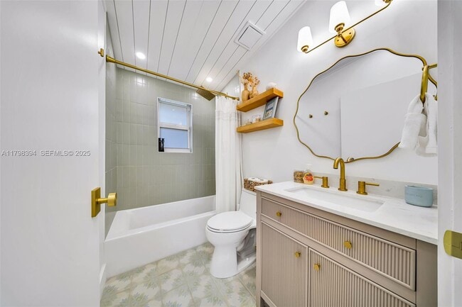 Building Photo - 129 Nautilus Dr