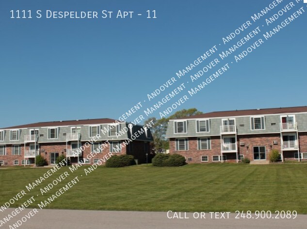 Building Photo - 1111 S Despelder St