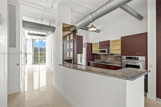 Building Photo - 3029 NE 188th St