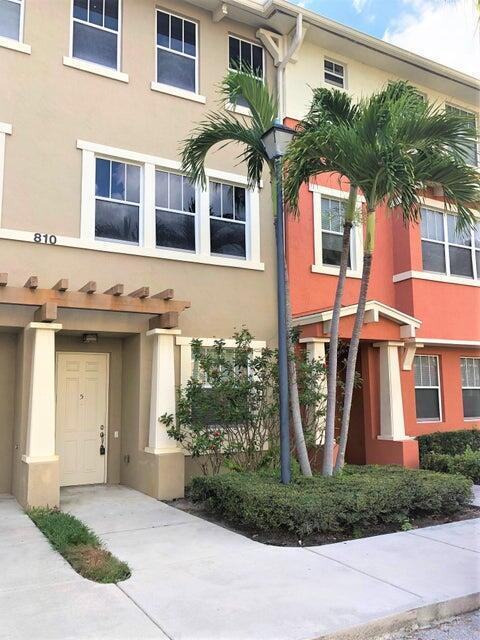 Building Photo - 810 Marina Del Ray Ln