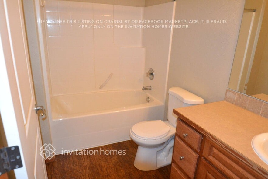 Building Photo - 13824 172nd Pl E