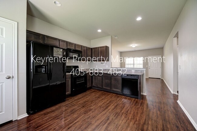 Building Photo - Gorgeous 3 Bed 2 Bath in Moore/SE OKC