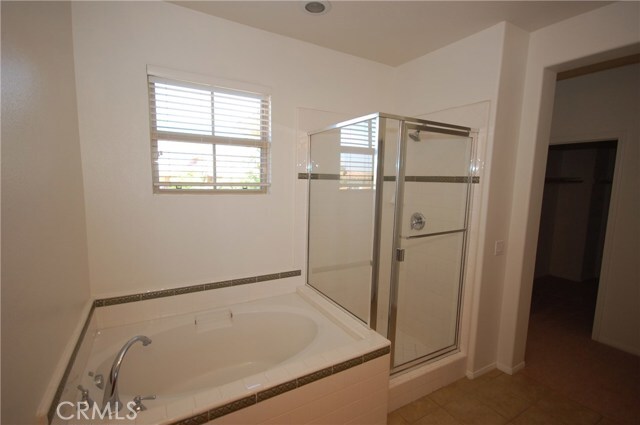 Building Photo - 121 Chantilly