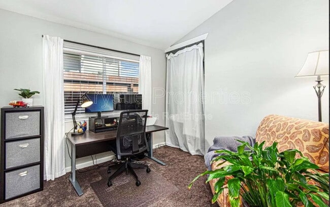 Building Photo - 217 Foulkstone Way