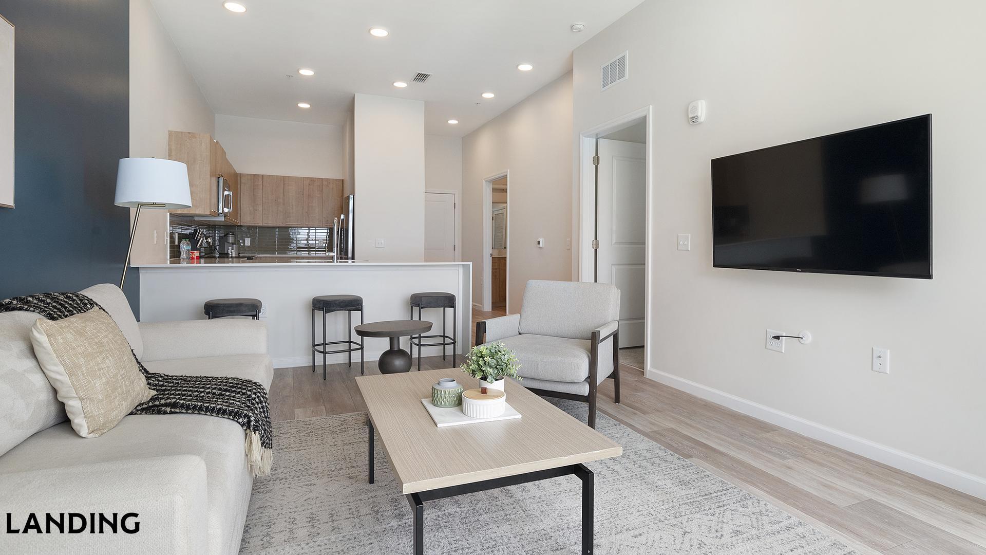 Building Photo - 5256 International Dr