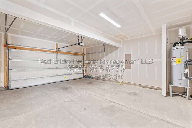 Building Photo - 3432 Bluff Hill Lane