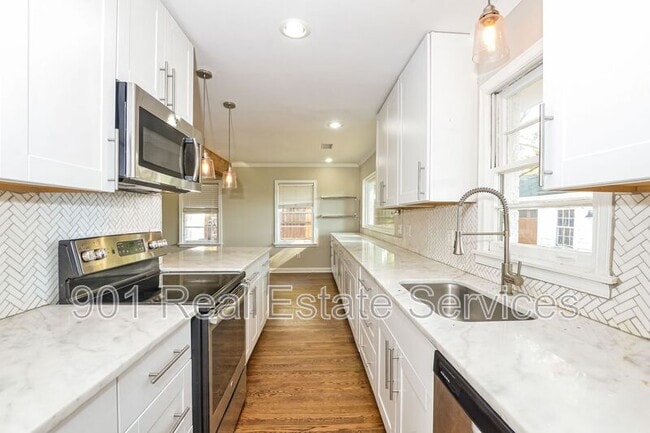 Building Photo - 4879 Marion Ave