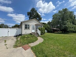 Building Photo - 15345 Jackson St