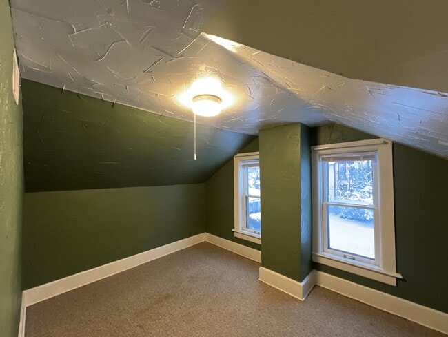 Building Photo - 353 Prospect Ave