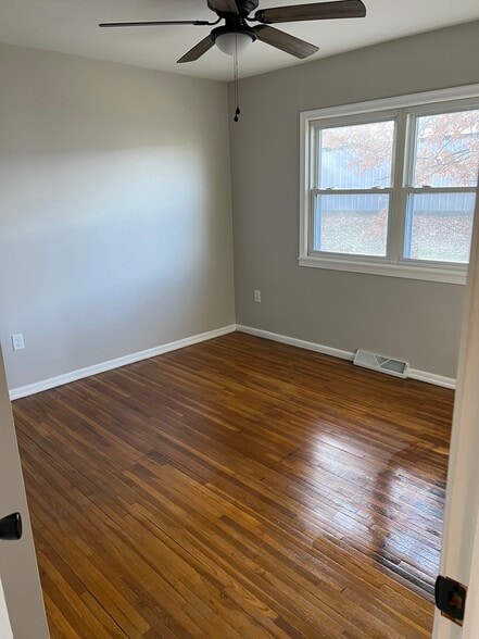 Building Photo - 102 Franklin St