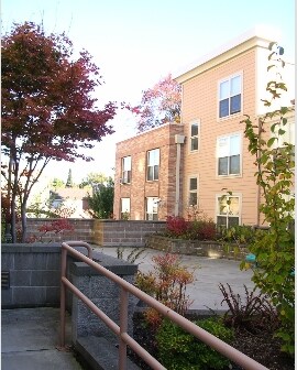 Building Photo - Ritzdorf Court Apartments