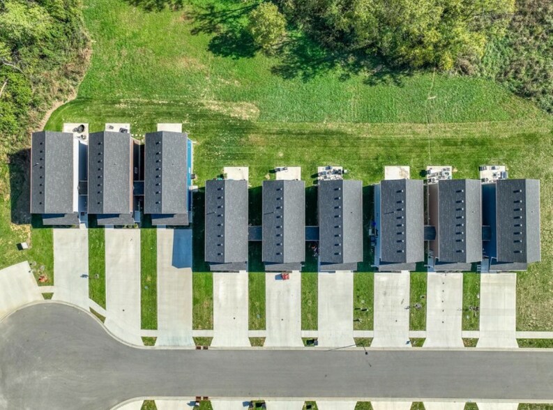 Building Photo - 3008 Bodie Ct