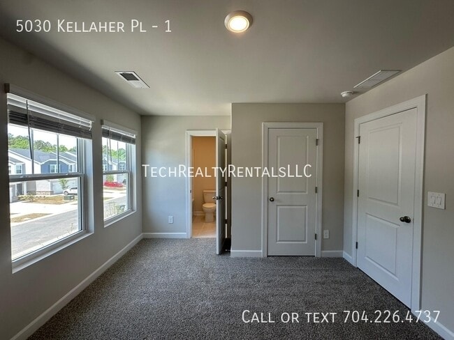 Building Photo - 5030 Kellaher Pl