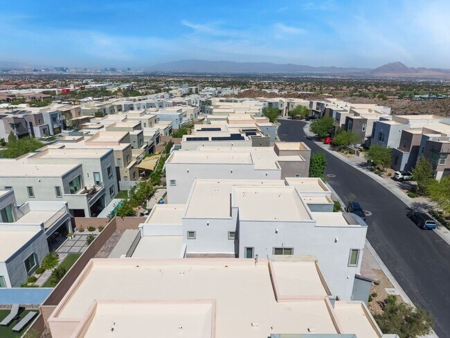 Building Photo - 813 Horizon Canyon Dr