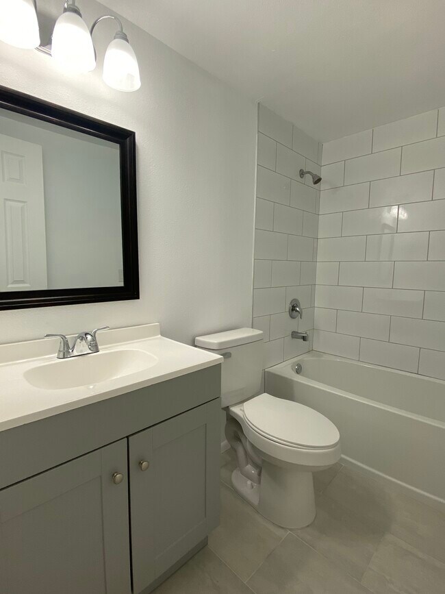 Building Photo - 12120 71st St E