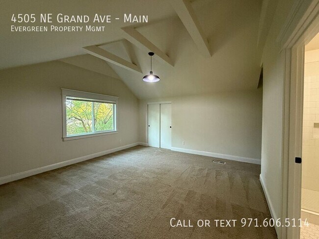 Building Photo - 4505 NE Grand Ave