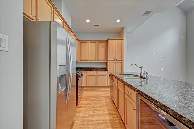 Building Photo - 2906 Leeland St