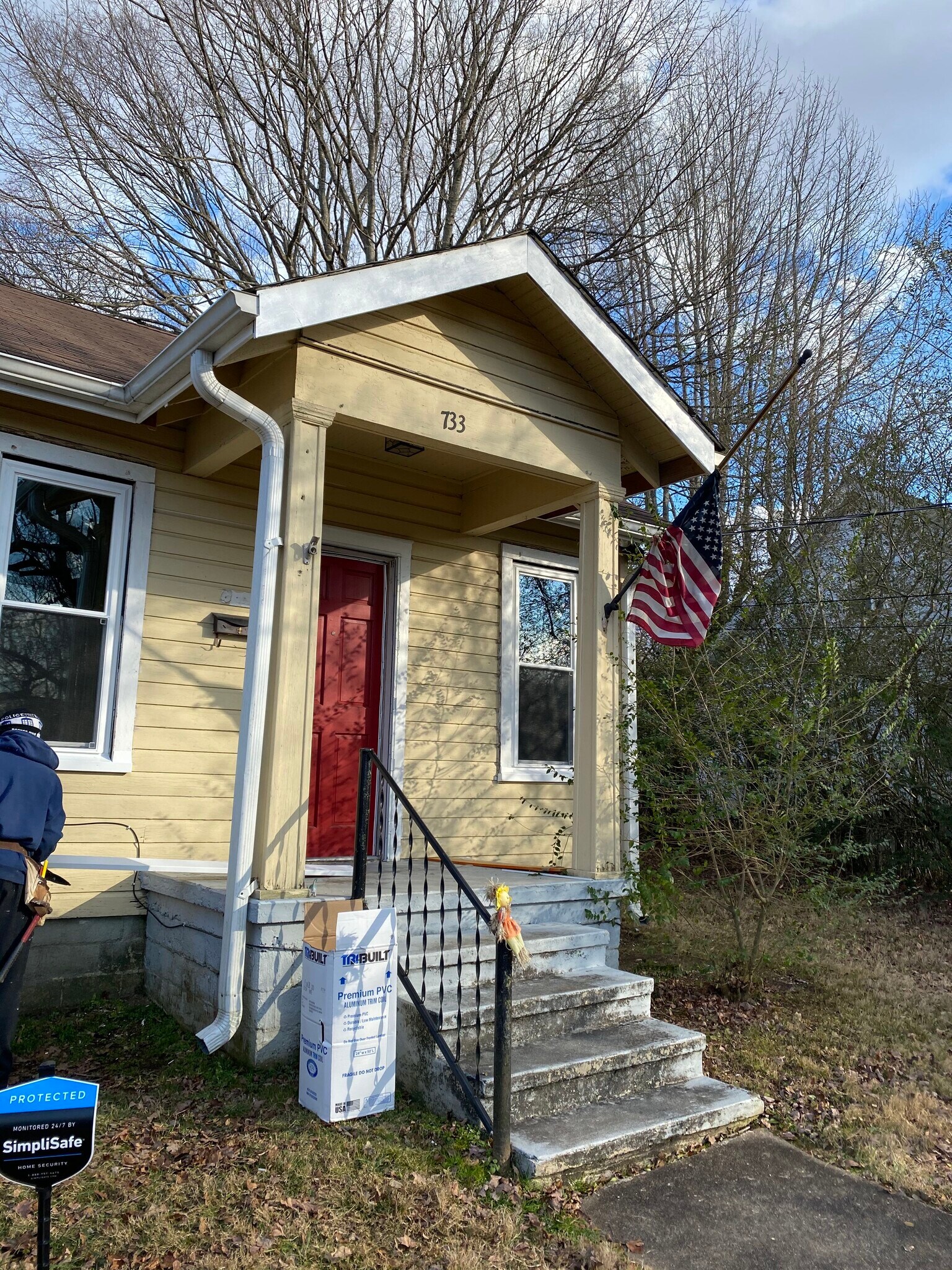 Building Photo - 733 Gracey