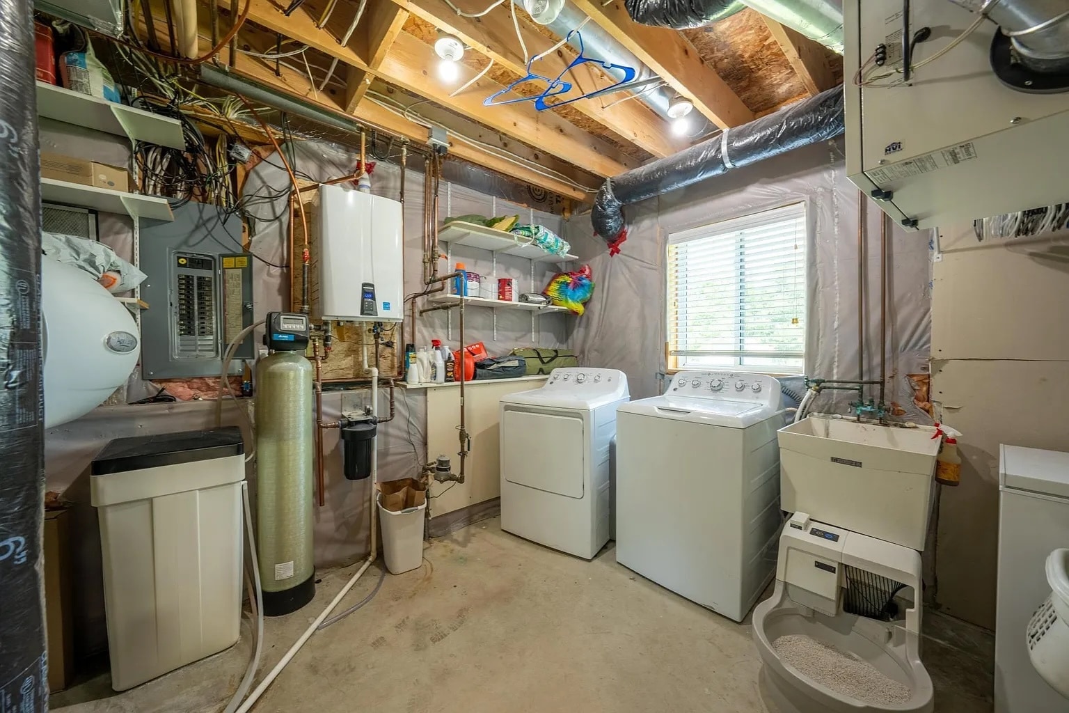 Building Photo - 1281 Applewood Way