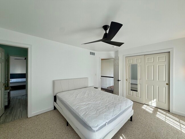 Building Photo - 354 Baltimore Dr