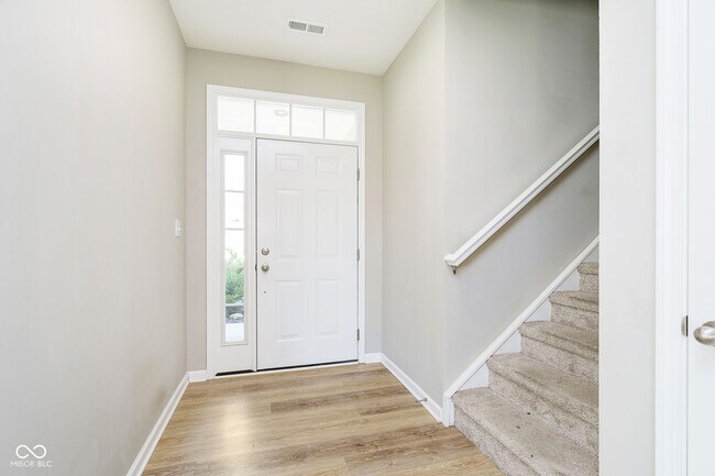 Building Photo - 11916 Redpoll Trl