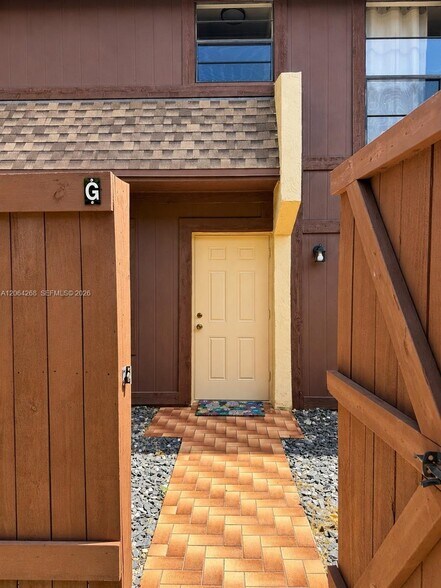 Building Photo - 6534 SW 114th Pl