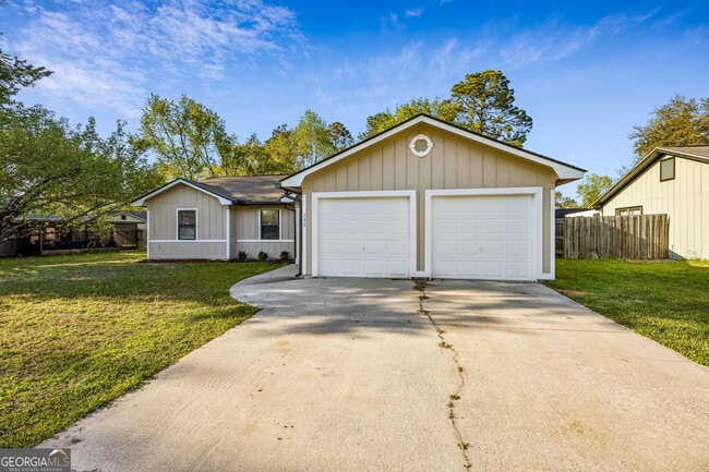 Building Photo - 132 N Woodvalley Dr