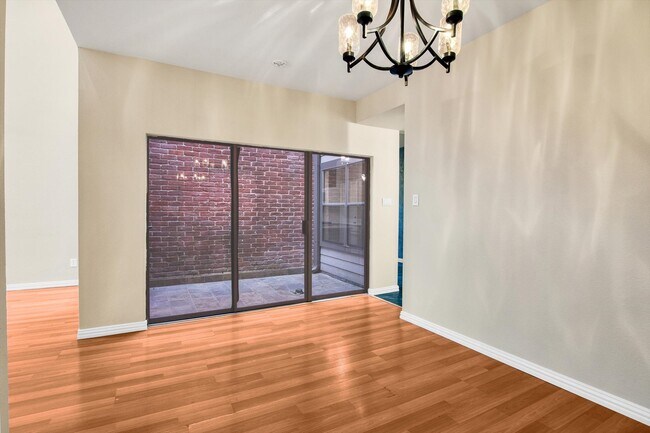 Building Photo - 7447 Cambridge St