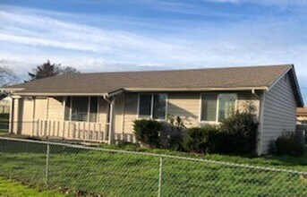 Building Photo - 3 Bedroom in Mountain View