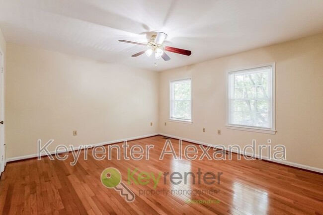 Building Photo - 8239 Dr Craik Ct