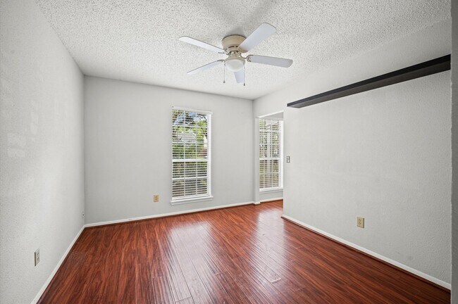 Building Photo - 3018 Granite Lake Dr