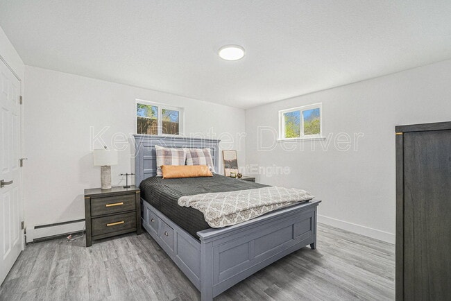 Building Photo - 1580 S Krameria St