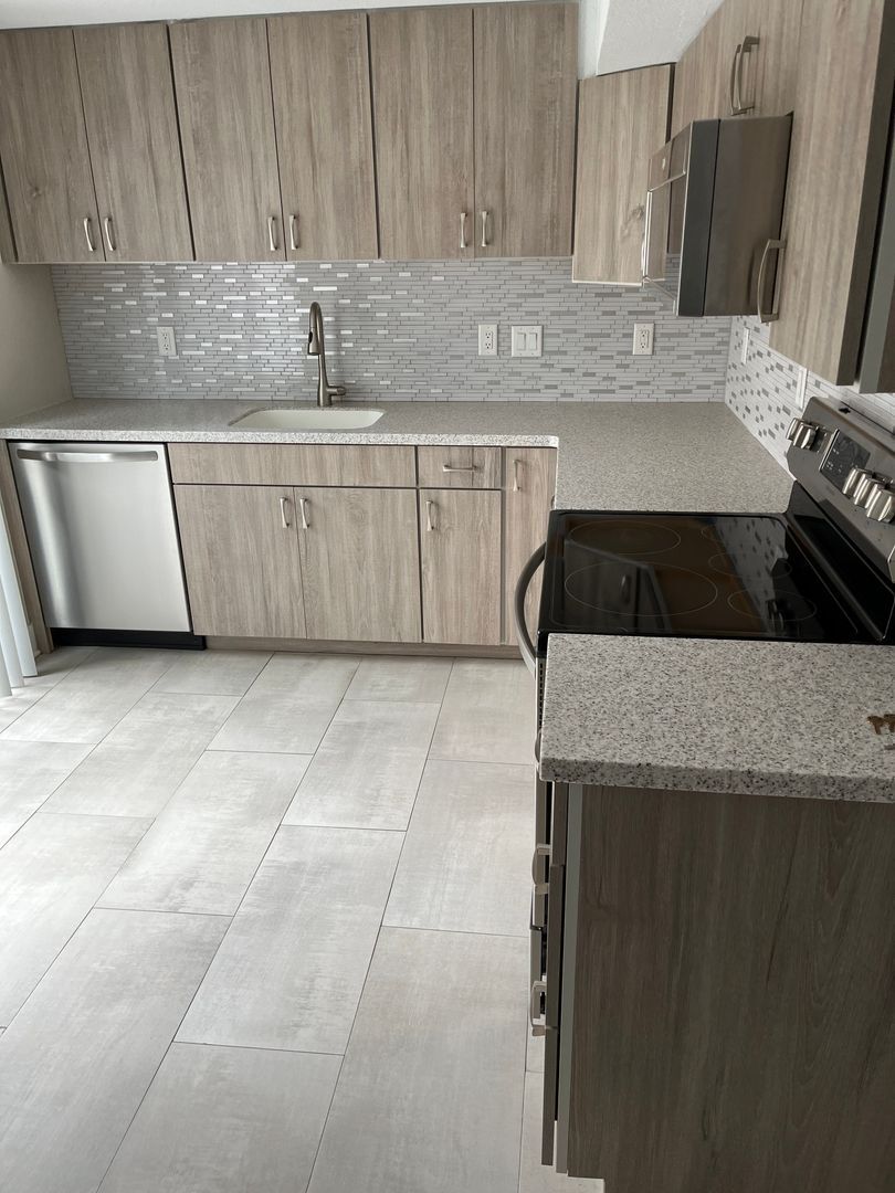 Building Photo - 1602 Garfield Ave