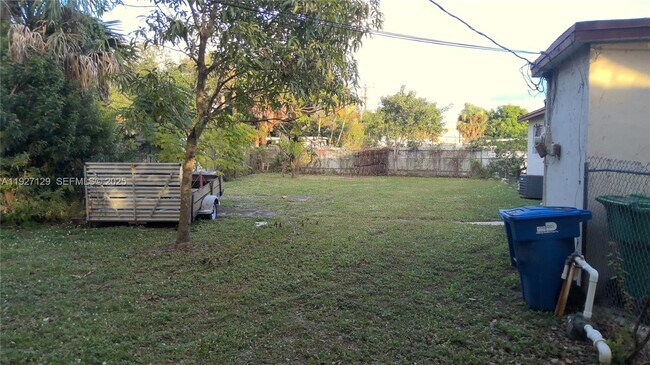 Building Photo - 3825 NW 168th Terrace