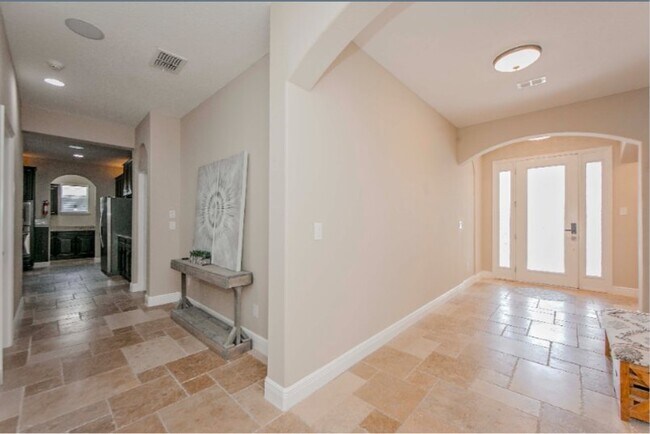 Building Photo - 3211 Solitude Ct