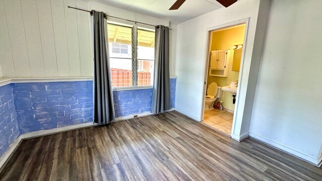 Building Photo - Available NOW - 3 Bedroom, 2 Bath, with a ...
