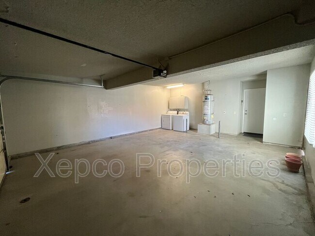 Building Photo - 41737 Armanac Ct