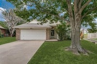 Building Photo - 962 Meadow Cir S