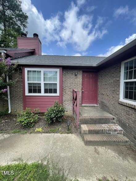 Building Photo - 4701 Brockton Dr