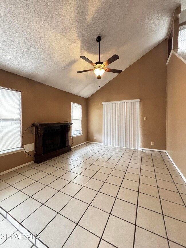 Building Photo - 3232 Ridge View Ln