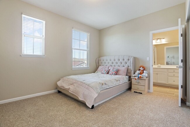 Building Photo - **Rent Reduction** Beautiful home in desirable Spring Lake community Woodland