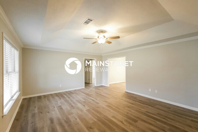Building Photo - 15554 Brookstone Dr