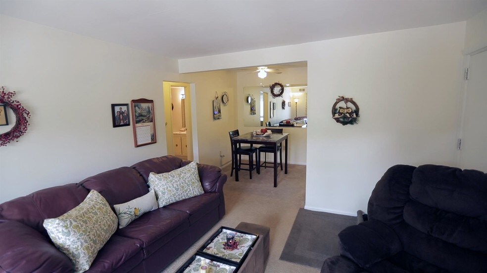 Apartments of Cedar Ridge 164 Cedar Ridge Dr Monroeville PA 15146