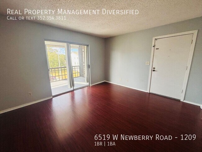 Building Photo - 6519 W Newberry Rd