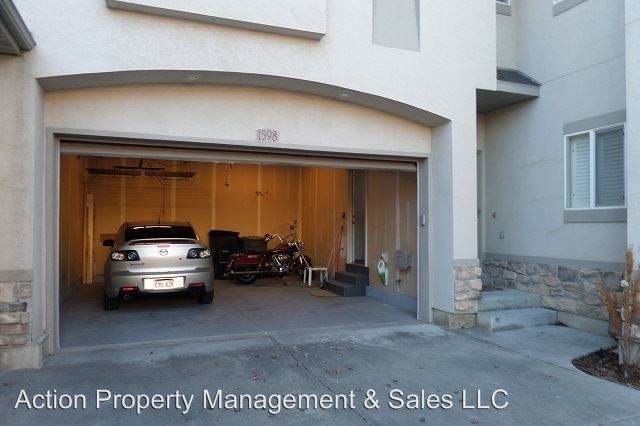 Building Photo - 1598 Wyngate Park Dr