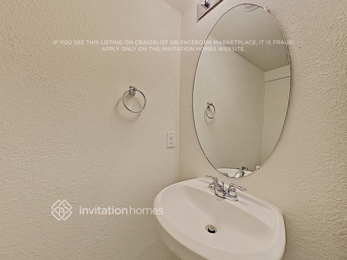 Building Photo - 1250 Acmite Ave