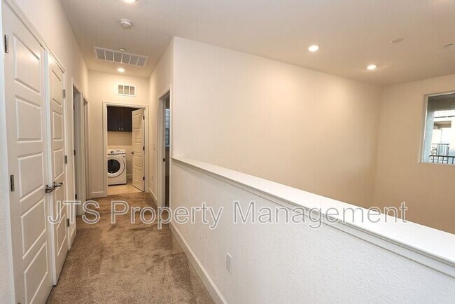 Building Photo - 3606 Nuestra Ave